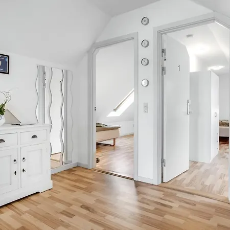 B&B Storm's - Near Mch & Boxen